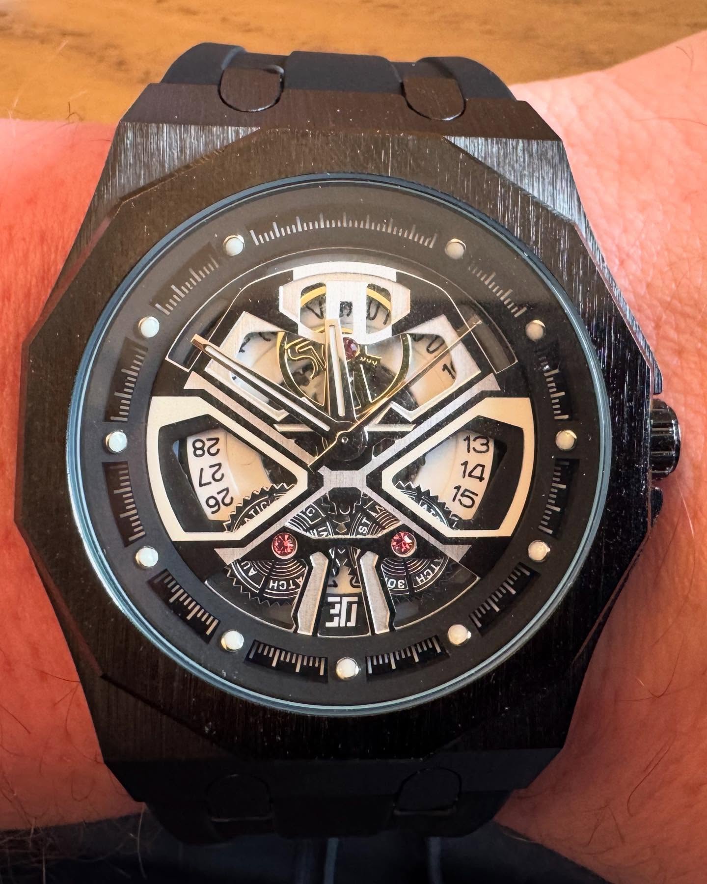 Today’s #watchoftheday is another Temu purchase. Again beautiful and well weighted.